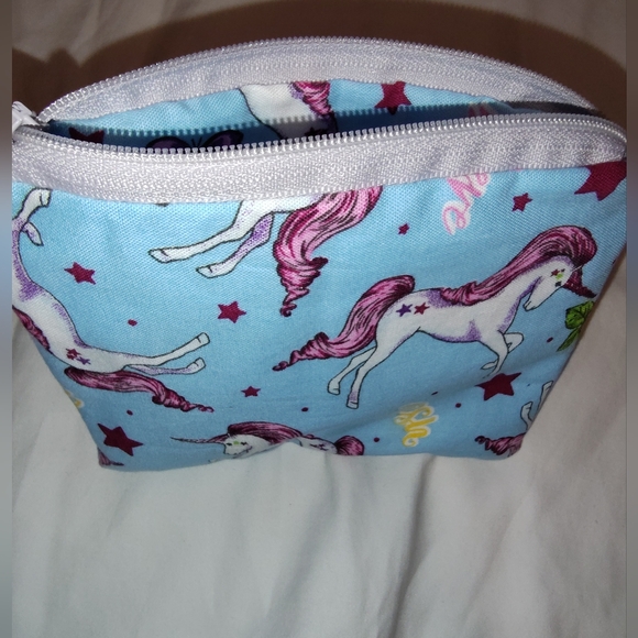 Unicorn Print Pouch - Picture 3 of 3